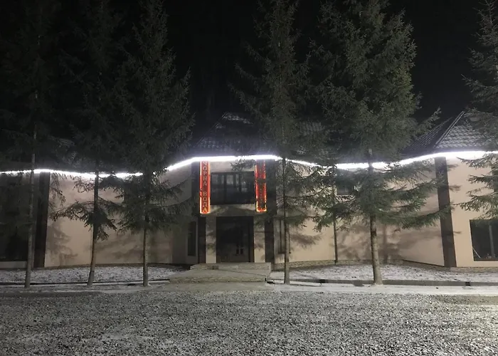 Hotel Чорна Вода *